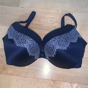 Victoria’s Secret Navy Push-Up Bra 34DD